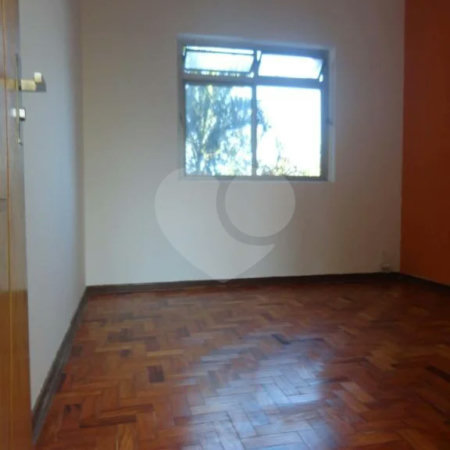 Apartamento à venda na região de Pari
