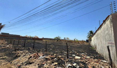 Terreno à venda em Conjunto Planalto, Balsas, MA