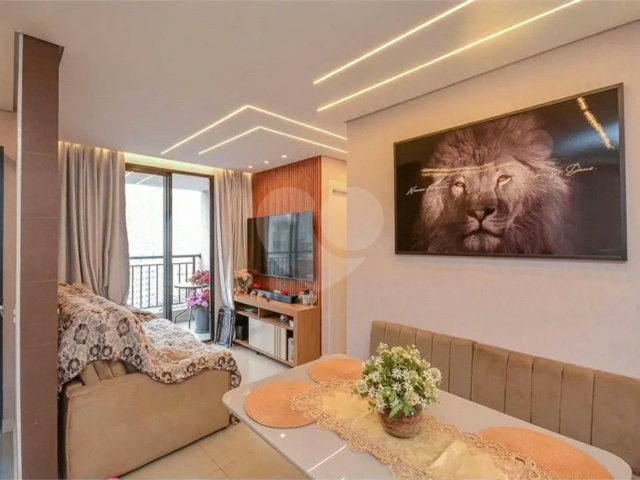 Apartamento à venda com 3 quartos, sendo 1 suíte,  em Campo Grande, São Paulo, SP