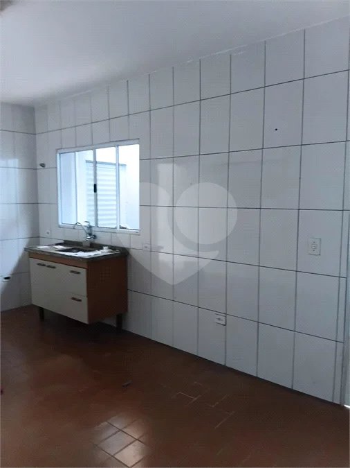 Casa com 2 dormitórios para alugar, 90 m²- Jardim Villaça - São Roque/SP