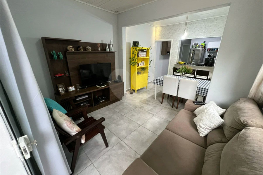 Casa à venda com 4 quartos, sendo 1 suíte,  em Costa do Sol, Bertioga, SP