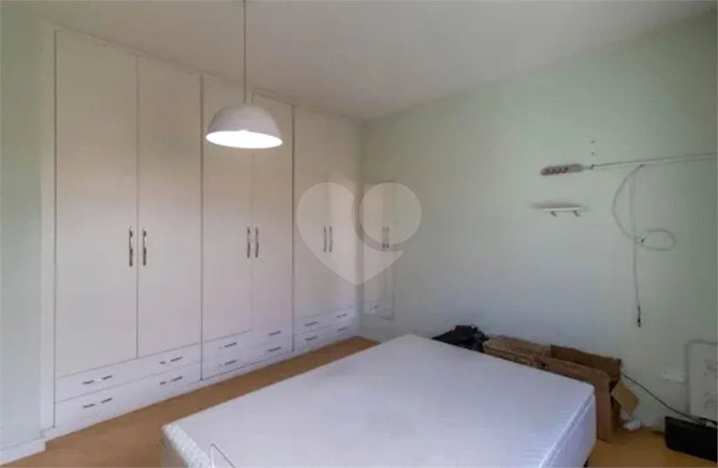 Sobrado à venda no Jardim Bom Clima, com 300 m² com 3 dormitórios piscina e churrasqueira