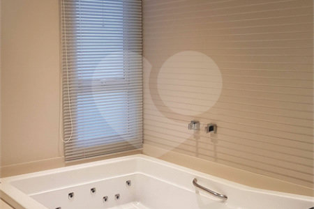 CASA A VENDA NO URBANOVA, CONDOMINIO JAGUARY, 4 DORMITORIOS, 4 SUITES, 5 VAGAS, PISCINA, SJC