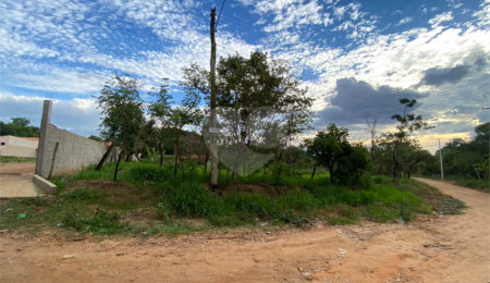 Terreno à venda em Loteamento Aracê de Santo Antonio II, São Carlos, SP