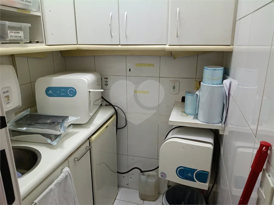 Casa comercial com 7 salas, 2 vagas no Paraiso