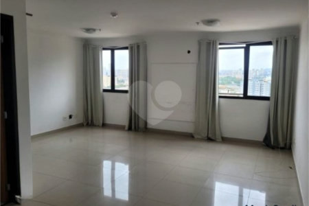 Sala comercial com 35m² , 1 vaga , 1 banheiro , à venda na Penha.