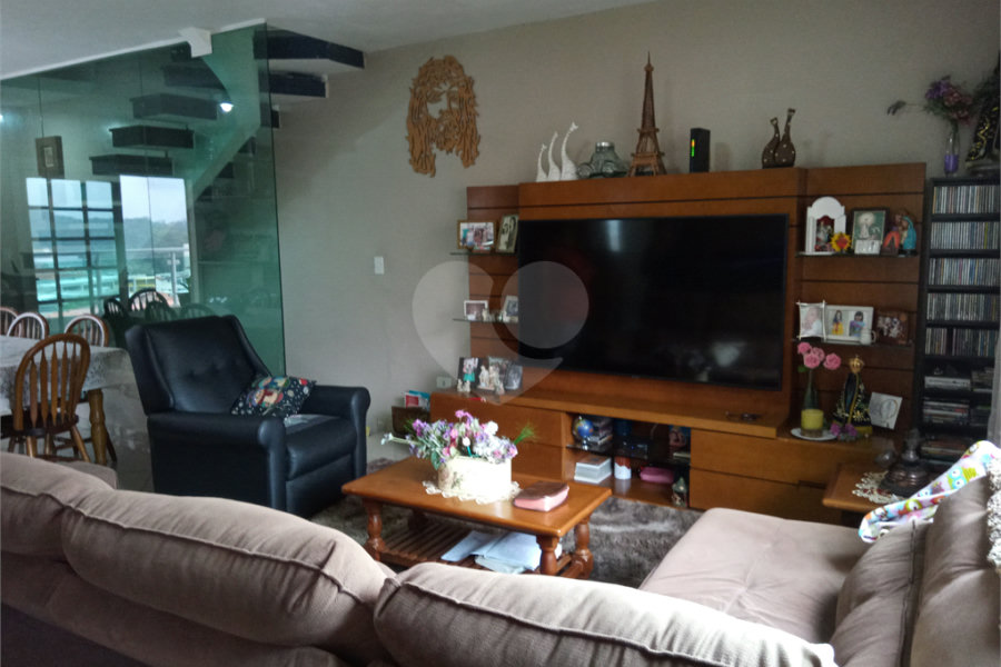 Excelente Sobrado na Cidade Lider - Casa - vendo