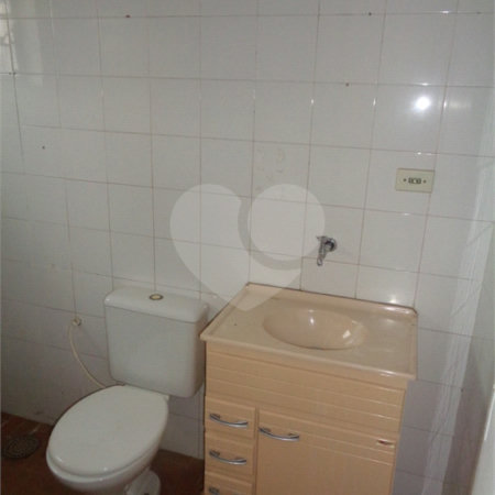 Sala comercial para locação na Lucas