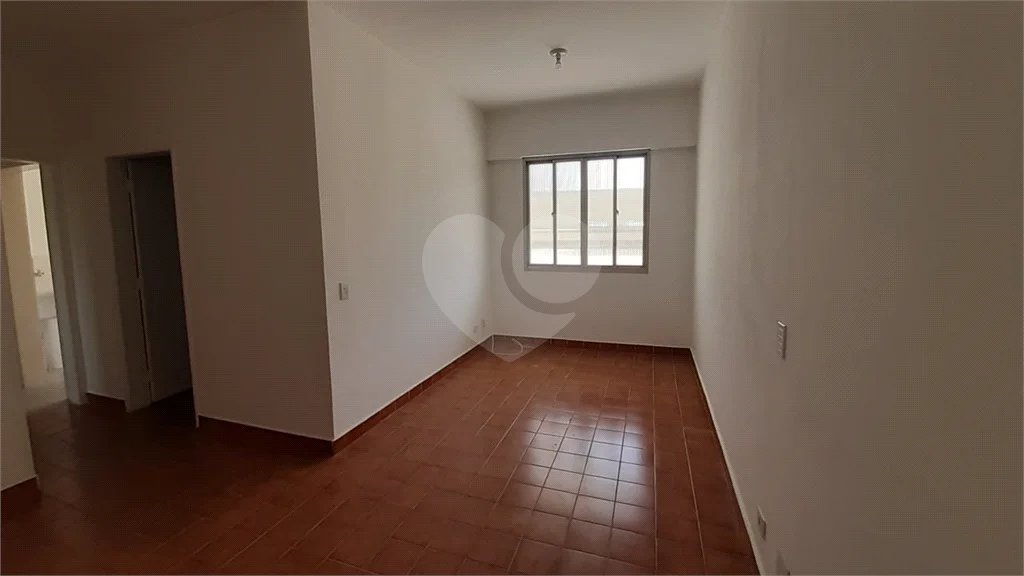 Apartamento de 1 quarto, no térreo, com garagem, para locação no Cambuci