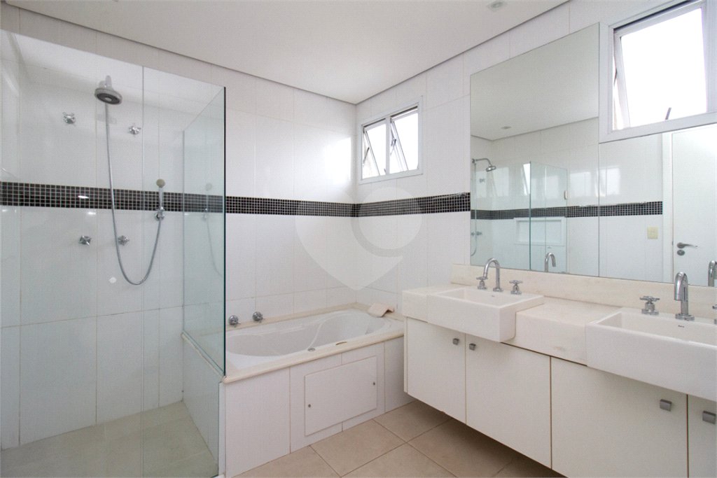 Casa à venda com 4 suítes no condomínio Sunset Brooklin, São Paulo - SP