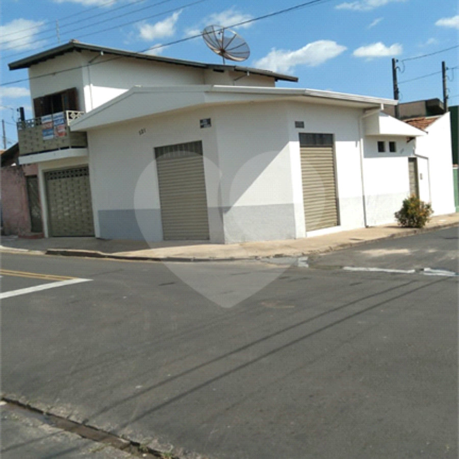Casa à Venda no bairro Jacobucci!