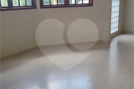 Casa à venda com 3 quartos, sendo 2 suítes, no condomínio Cafezal VI, Itupeva - SP