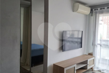 Apartamento moderno e mobiliado, 1 dormitório 1 banheiro, sala de star com varanda, cozinha americana, na Vila Olímpia.