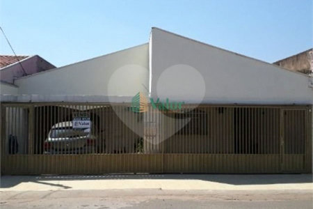 Casa á venda no cidade Aracy