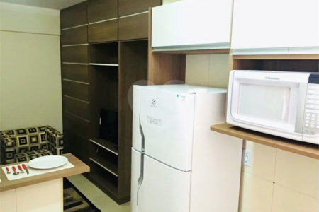 VENDE-SE STUDIO MOBILIADO CENTRO DE SÃO CARLOS.