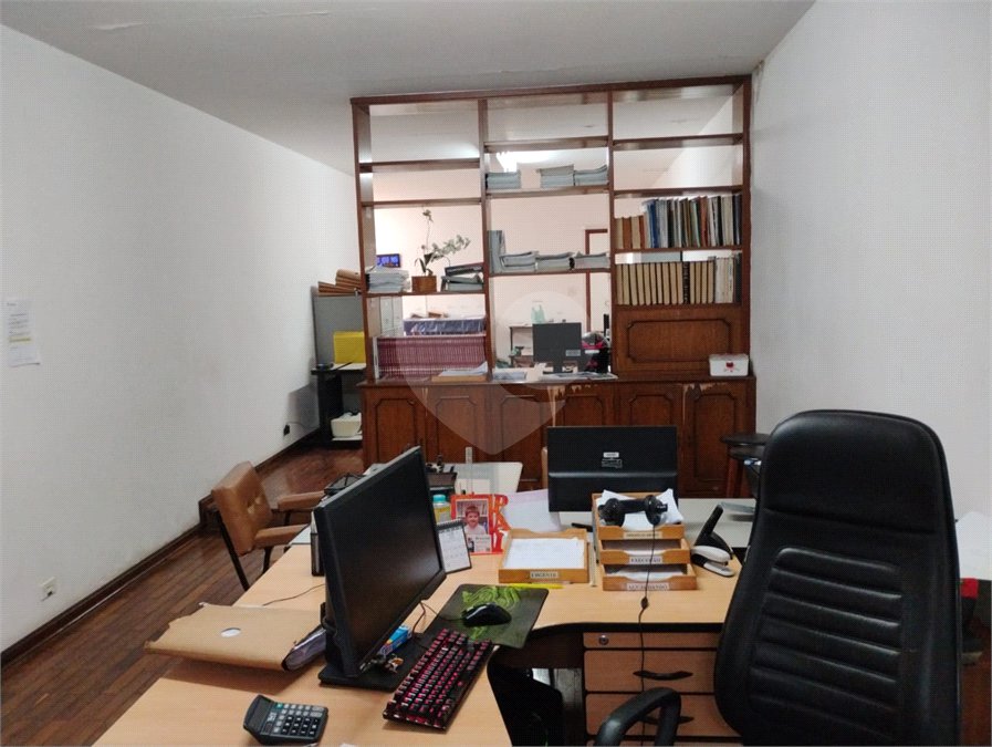 Espaçosa casa à venda na Vila Mascote