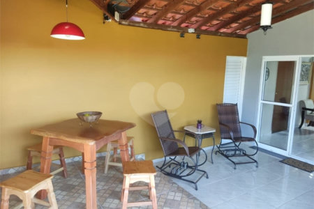 Casa à Venda no Jardim Regina – Brotas