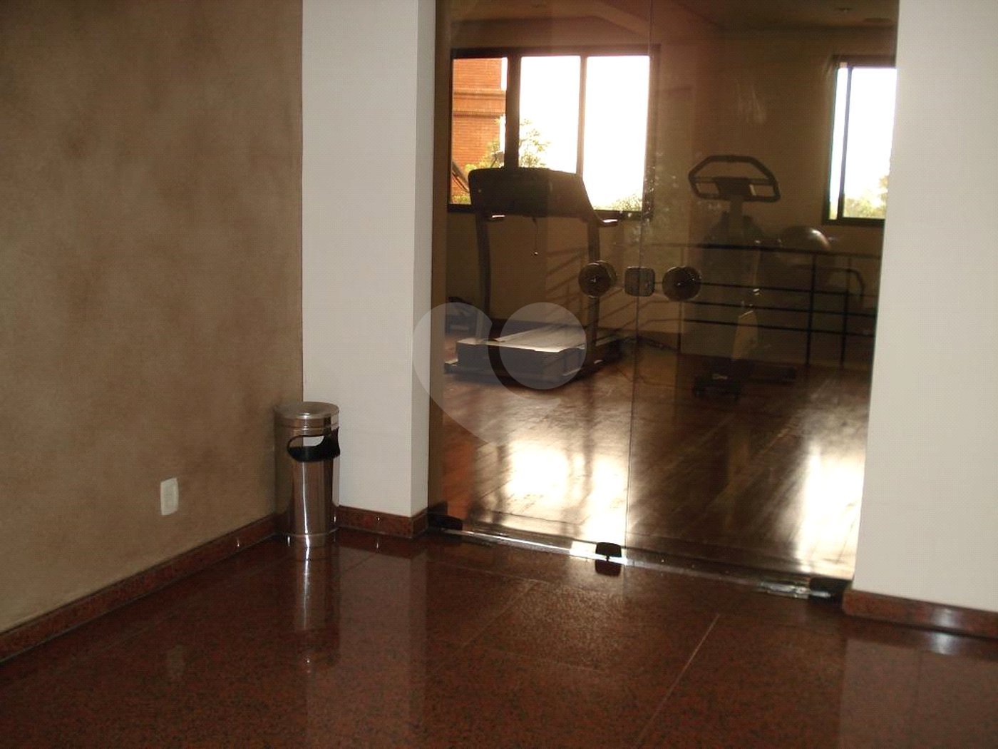 Higienópolis com 4 suítes com 260m².Maravilhoso!
