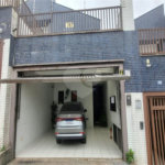 Sobrado à Venda na Aclimação - 150 m² - 2 Salas, 3 Dorms, 2 Vagas.
