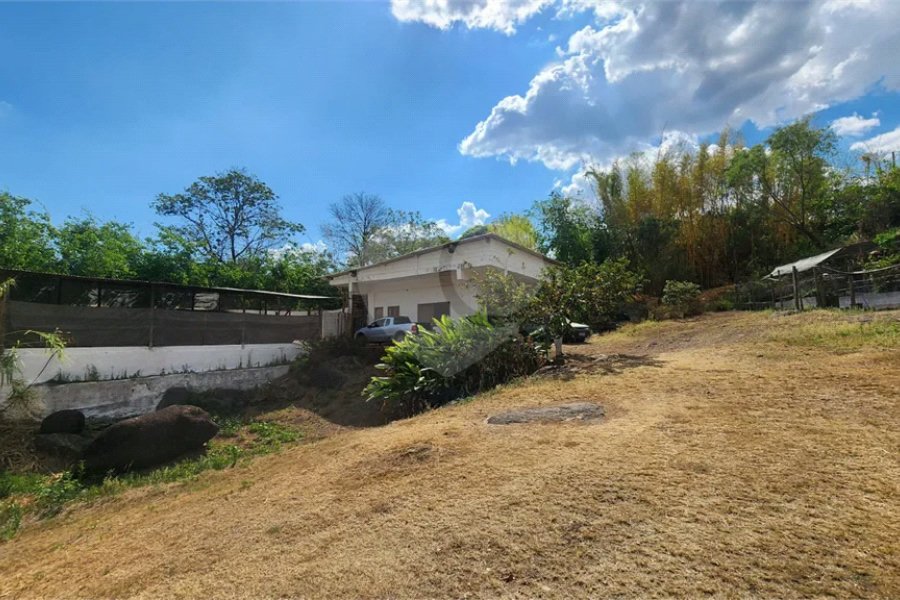 Sítio de 31 mil m² à VENDA em Àguas da Prata/SP
