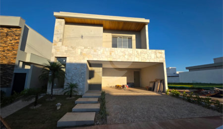 Casa à venda com 3 suítes no condomínio Parque Faber 4, São Carlos - SP