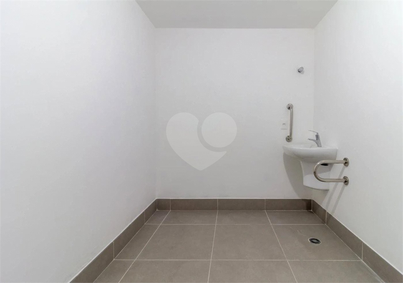 Loja nova com 100 m² para locação próximo ao metrô Chácara Klabin!!