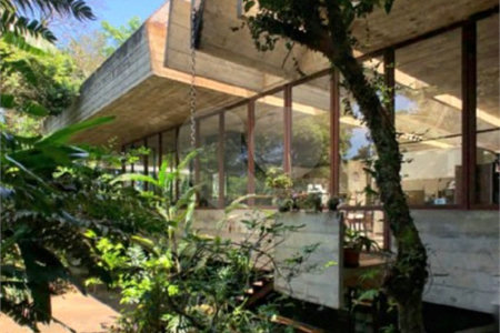 Casa Térrea à venda com 5 quartos, sendo 3 suítes, em Interlagos, São Paulo, SP