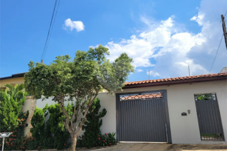 Casa 2 dormitórios - 1 banheiro - 4 vagas - Jardim Esplanada II - Indaiatuba SP