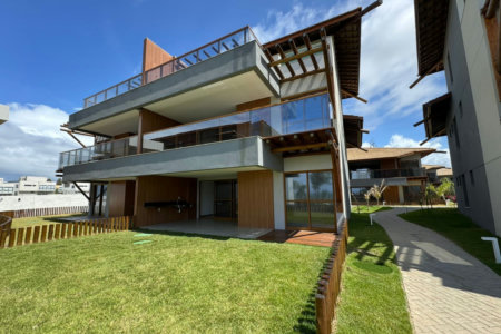 Sofisticação, Exclusividade e Requinte no melhor endereço de Itacimirim, à beira-mar