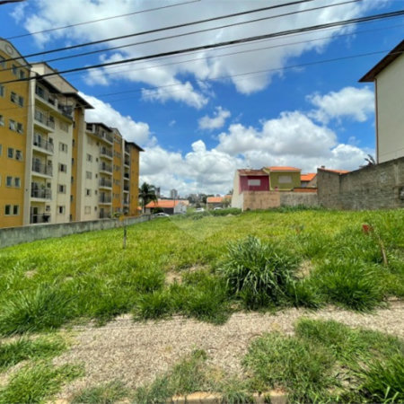 Terreno para venda no Jardim Gibertoni.