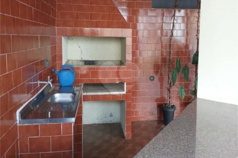 Bonita casa assobradada,no Bairro das Palmas do Tremembé, terreno com 14 X 50 e 350 área construída