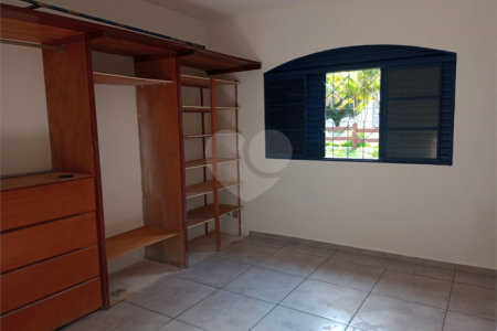 Casa à Venda no Residencial Samambaia – 200 m² de Área Construída