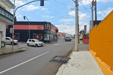 Oportunidade Única: Lote Comercial Estratégico de 463 m² Próximo ao Centro – Ideal para o Seu Negócio!