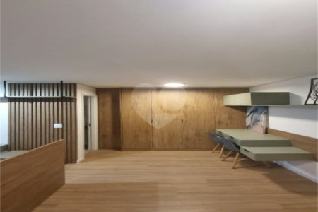 Studio Mobiliado com Varanda, Ar-Condicionado e Lazer Completo