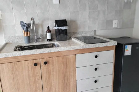 Studio sofisticado, totalmente mobiliado e pronto para morar