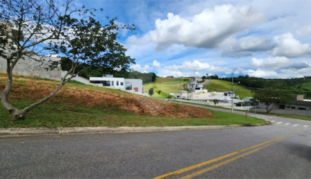 Terreno à venda no condomínio Santa Isabel I, Louveira - SP