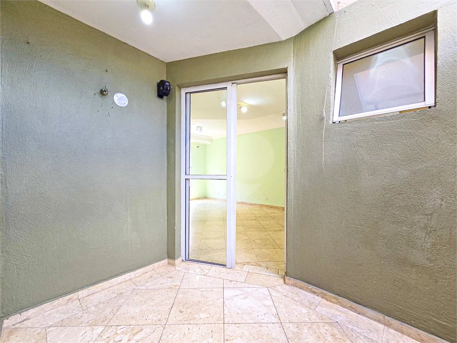 Casa em condomínio no Tucuruvi, 3 dormitórios, 1 suíte, 3 banheiros, 2 vagas e lazer com churrasqueira no condomínio