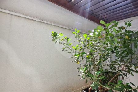 Lindo sobrado com 4 suites e piscina à venda, 365m², por R$ 2.450.000,00 no condomínio Villa Suiça, em Indaiatuba/SP.