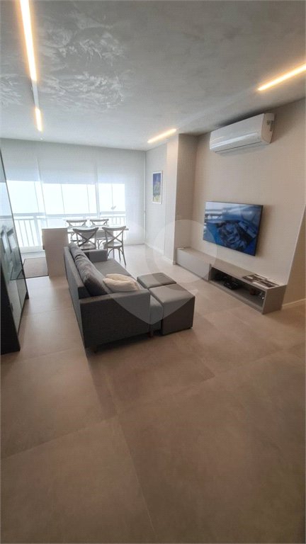 Apartamento com 2 dormitórios e uma suíte, mobilíado no Ibirapuera.