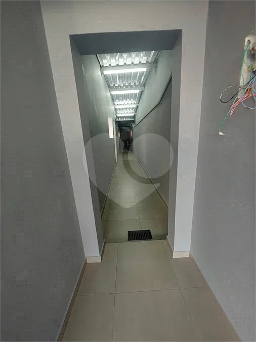 SALÃO COMERCIAL DE 100M² - RECEM REFORMADO