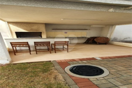 Apto com varanda gourmet no Belém Brás