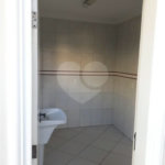 Sobrado à venda com 3 quartos, sendo 1 suíte,  em Condomínio Residencial Terras do Caribe, Valinhos, SP