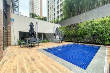 Apartamento à venda na Vila Mariana. Localização espetacular!