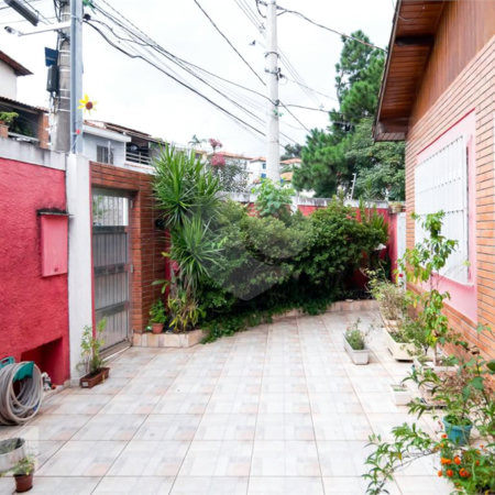 Casa à venda com 3 quartos, sendo 2 suítes, em Jardim Prudência, São Paulo, SP