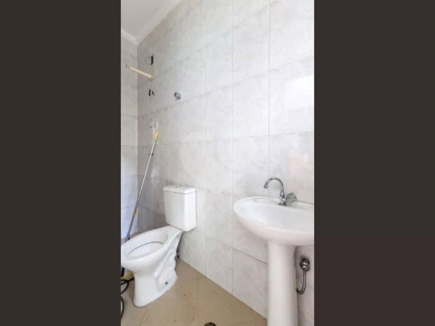 Sobrado com 200m², 3 dormitórios, sendo 1 suíte, 6 vagas, à venda na Vila Matilde