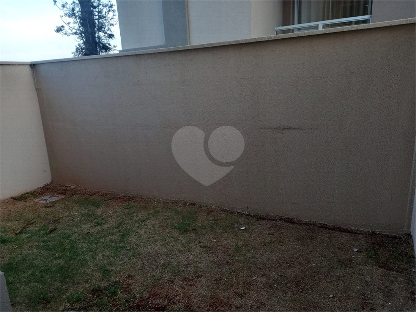 Apartamento Térreo – Condomínio Monte Pinheiros