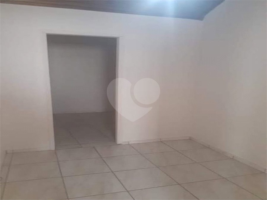 CASA À VENDA – BAIRRO SANTA FELÍCIA