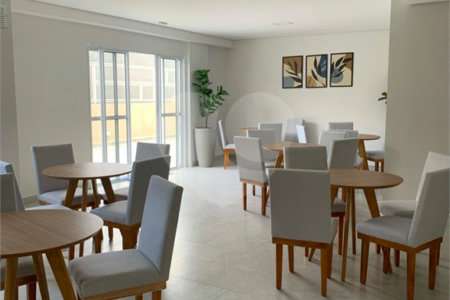 Apartamento à Venda na Mooca 29 m 1 Dormitório Sacada Ótima Localização
