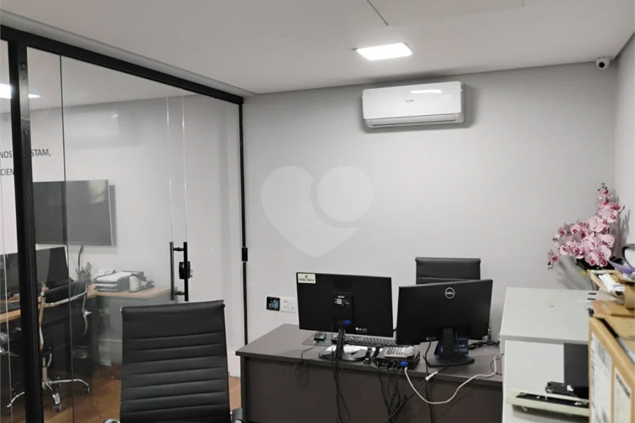 Excelente sobrado/prédio comercial próximo ao Aeroporto de Congonhas!