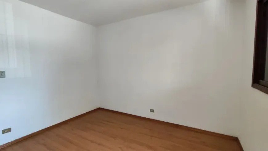 Casa à venda com 3 quartos em Jardim Ester Yolanda, São Paulo, SP